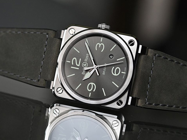 オシャレ＆ミリタリーな高級時計ベル＆ロスの腕時計！その魅力や 
